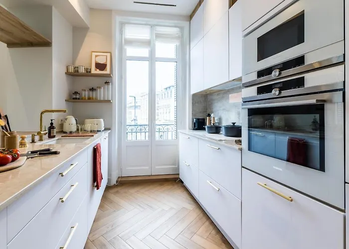 Hygge Keyweek 2 Bedrooms With Parking In Center Διαμέρισμα