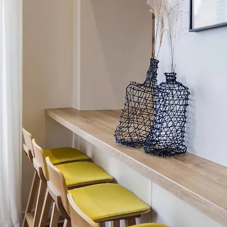 Hygge Keyweek 2 Bedrooms With Parking In Center *